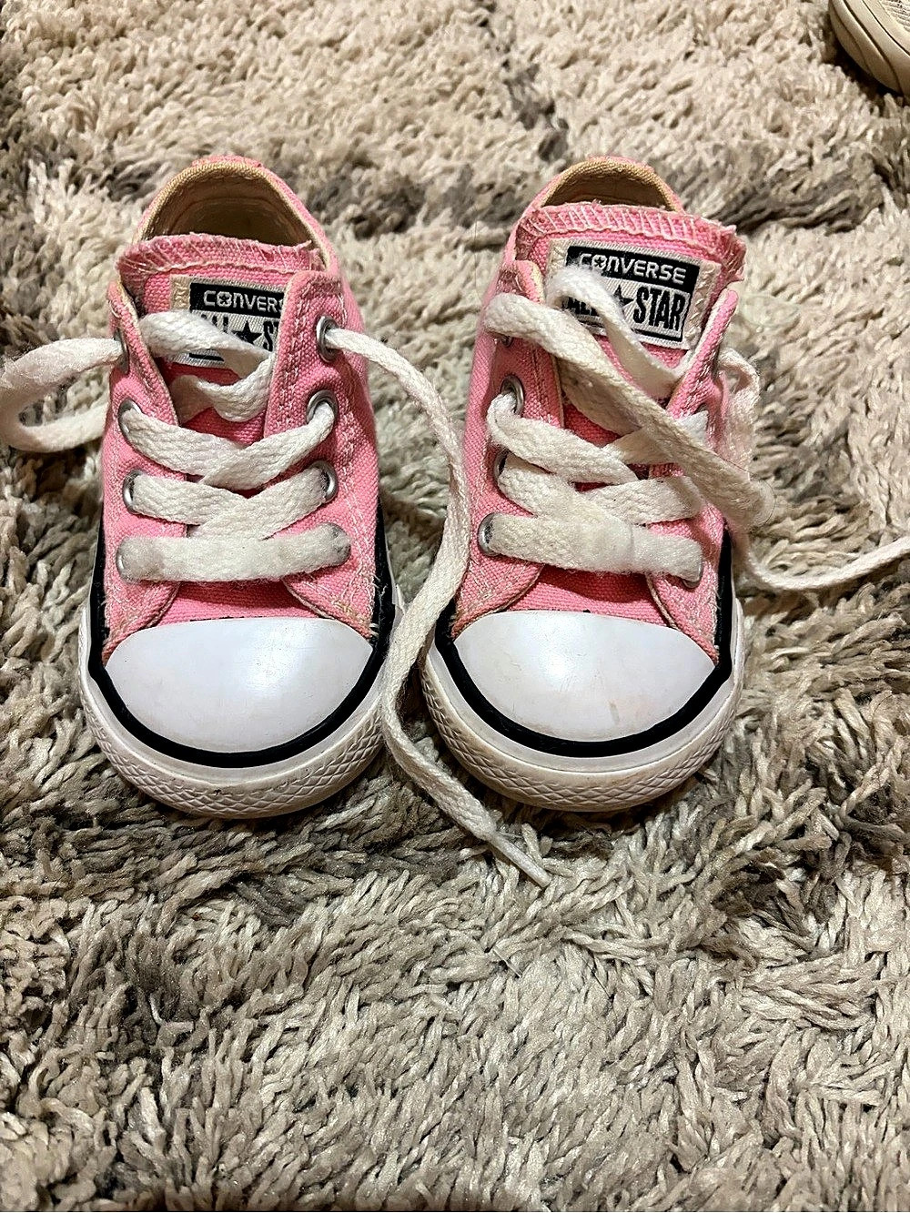 Converse Chuck Taylor All Star Pink Sneakers